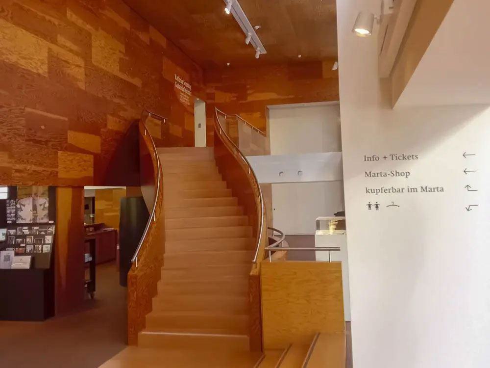 Der Eingangsbereich des Museums Marta 